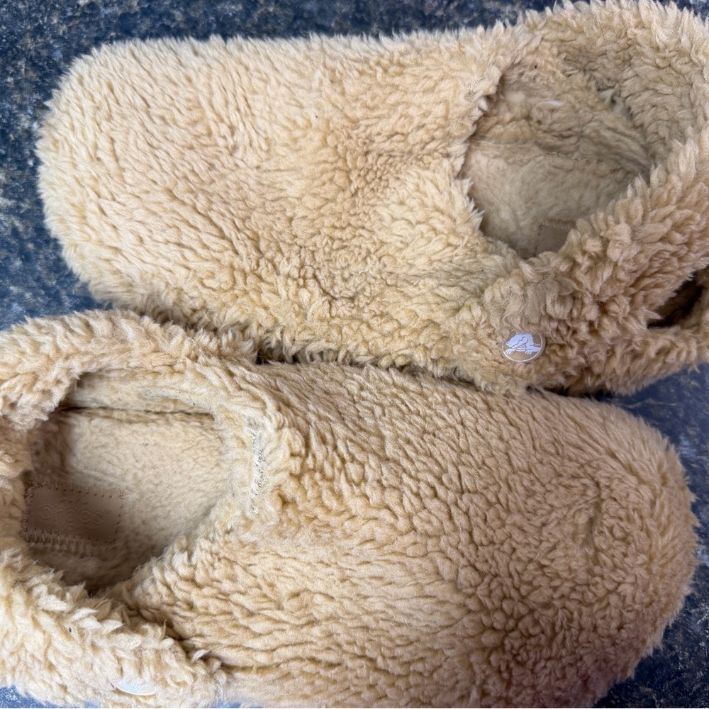 CROCS Women's Plush Fuzzy Slip-On Slippers in Beige - Picture 4 of 5